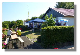 {short description of image}